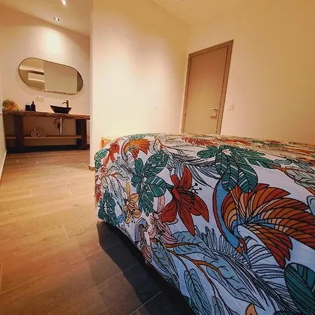 Un Sous Roche * 라로셰안알데네