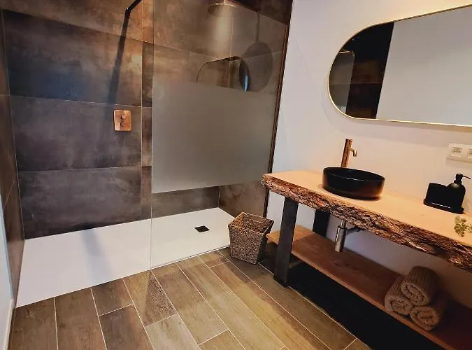 Un Sous Roche La-Roche-en-Ardenne